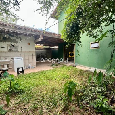 Casa com 220m², 6 quartos (sendo 1 suíte), 3 garagens, no bairro Rio Tavares em Florianópolis