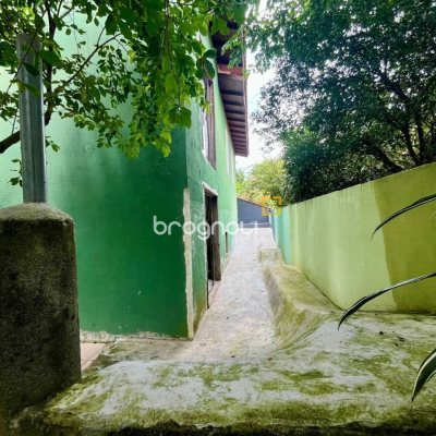 Casa com 220m², 6 quartos (sendo 1 suíte), 3 garagens, no bairro Rio Tavares em Florianópolis