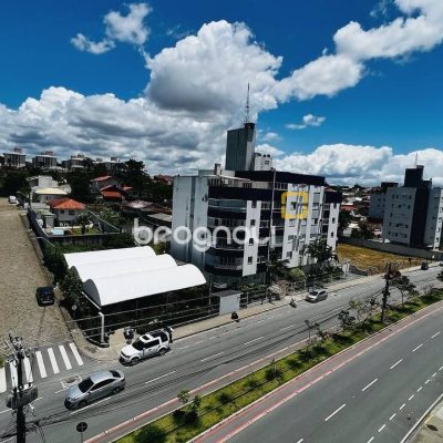 Cobertura com 117m², 2 quartos (sendo 1 suíte), 2 garagens, no bairro Capoeiras em Florianópolis