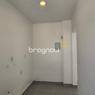 Cobertura com 117m², 2 quartos (sendo 1 suíte), 2 garagens, no bairro Capoeiras em Florianópolis