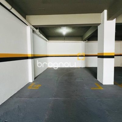 Cobertura com 117m², 2 quartos (sendo 1 suíte), 2 garagens, no bairro Capoeiras em Florianópolis