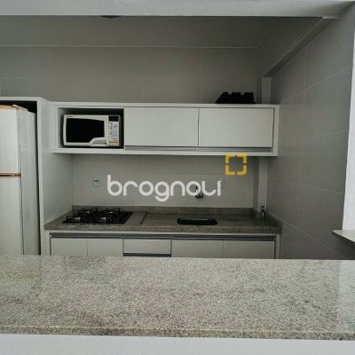 Cobertura com 117m², 2 quartos (sendo 1 suíte), 2 garagens, no bairro Capoeiras em Florianópolis