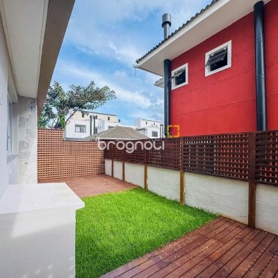 Casa com 123m², 3 quartos (sendo 1 suíte), 1 garagem, no bairro Campeche em Florianópolis