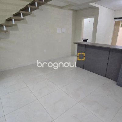 Casa com 80m², 2 quartos, 1 garagem, no bairro Rio Vermelho em Florianópolis