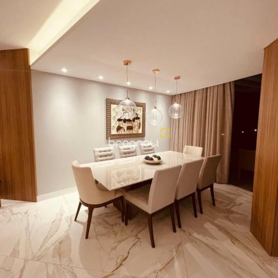 Cobertura com 318m², 4 quartos (sendo 4 suítes), 3 garagens, no bairro Cachoeira do Bom Jesus em Florianópolis
