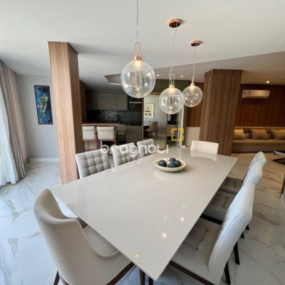 Cobertura com 318m², 4 quartos (sendo 4 suítes), 3 garagens, no bairro Cachoeira do Bom Jesus em Florianópolis