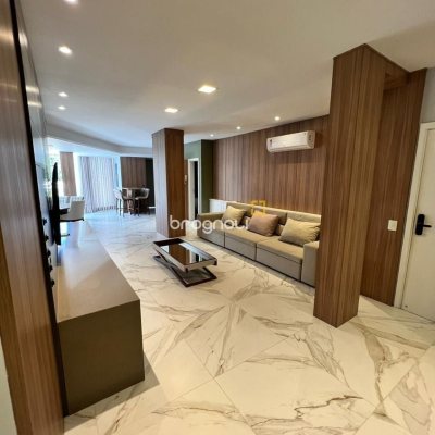 Cobertura com 318m², 4 quartos (sendo 4 suítes), 3 garagens, no bairro Cachoeira do Bom Jesus em Florianópolis