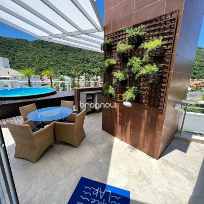 Cobertura com 318m², 4 quartos (sendo 4 suítes), 3 garagens, no bairro Cachoeira do Bom Jesus em Florianópolis