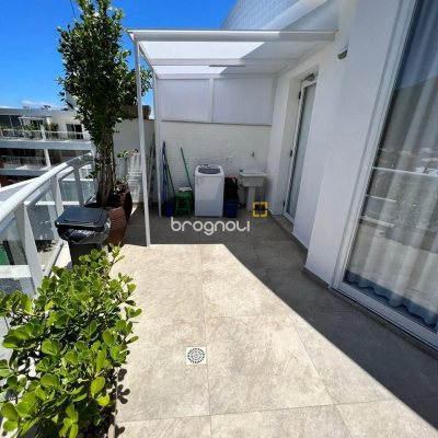 Cobertura com 318m², 4 quartos (sendo 4 suítes), 3 garagens, no bairro Cachoeira do Bom Jesus em Florianópolis