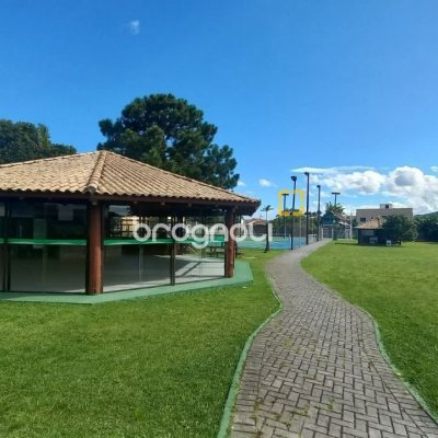 Casa de Condomínio com 214m², 4 quartos (sendo 1 suíte), 3 garagens, no bairro Campeche em Florianópolis