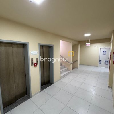 Sala com 25m², no bairro Centro em Florianópolis