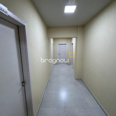 Sala com 25m², no bairro Centro em Florianópolis