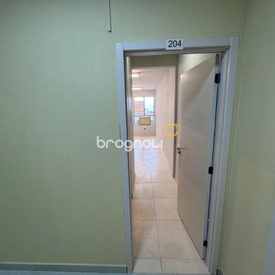 Sala com 25m², no bairro Centro em Florianópolis