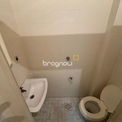 Sala com 25m², no bairro Centro em Florianópolis