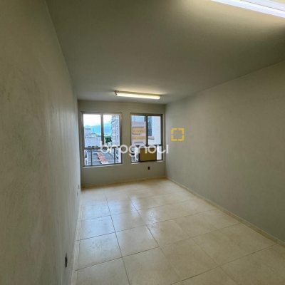 Sala com 25m², no bairro Centro em Florianópolis