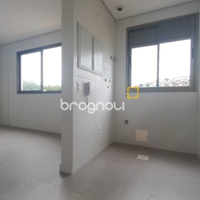 Apartamento com 39m², 1 quarto, 1 garagem, no bairro Carvoeira em Florianópolis