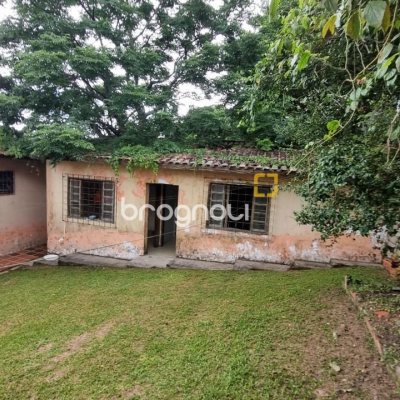 Casa com 274m², 5 quartos (sendo 3 suítes), 4 garagens, no bairro Itaguaçu em Florianópolis