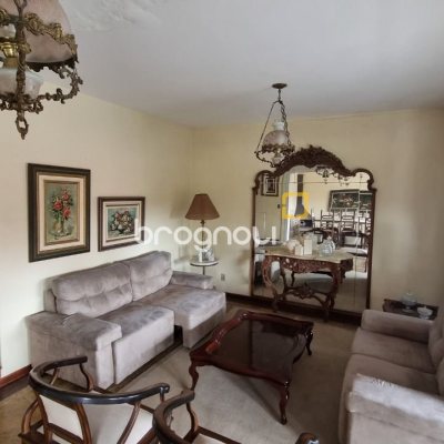 Casa com 274m², 5 quartos (sendo 3 suítes), 4 garagens, no bairro Itaguaçu em Florianópolis
