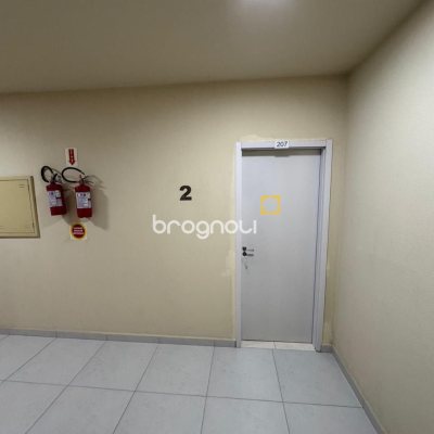 Sala com 33m², no bairro Centro em Florianópolis