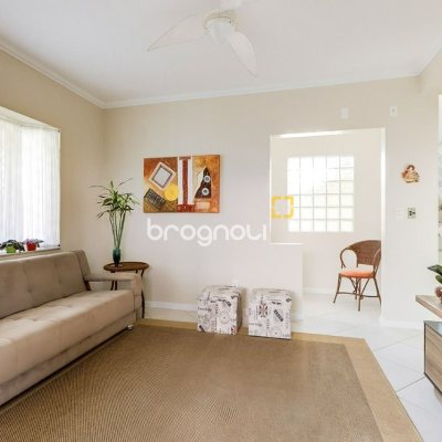 Casa com 176m², 4 quartos (sendo 2 suítes), 4 garagens, no bairro Ingleses em Florianópolis