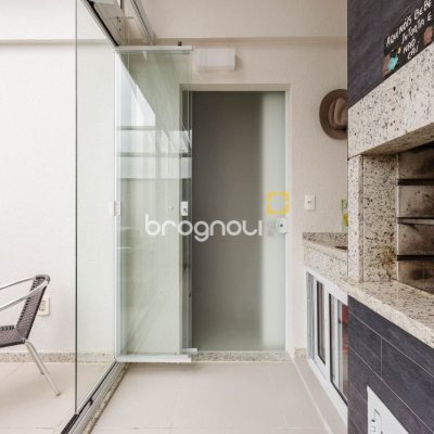 Cobertura com 110m², 2 quartos (sendo 1 suíte), 2 garagens, no bairro Canasvieiras em Florianópolis