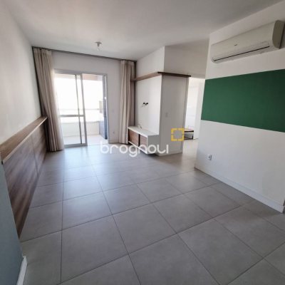 Apartamento com 69m², 2 quartos (sendo 1 suíte), 1 garagem, no bairro Campinas em São José