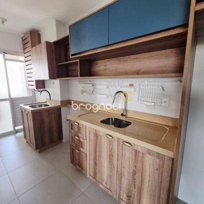 Apartamento com 69m², 2 quartos (sendo 1 suíte), 1 garagem, no bairro Campinas em São José