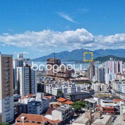 Apartamento com 69m², 2 quartos (sendo 1 suíte), 1 garagem, no bairro Campinas em São José