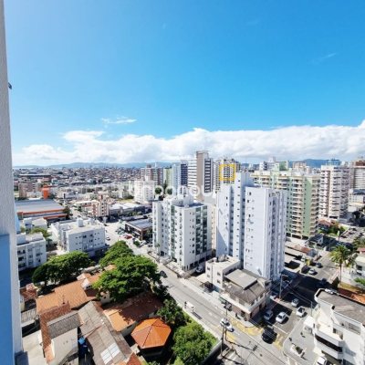 Apartamento com 69m², 2 quartos (sendo 1 suíte), 1 garagem, no bairro Campinas em São José