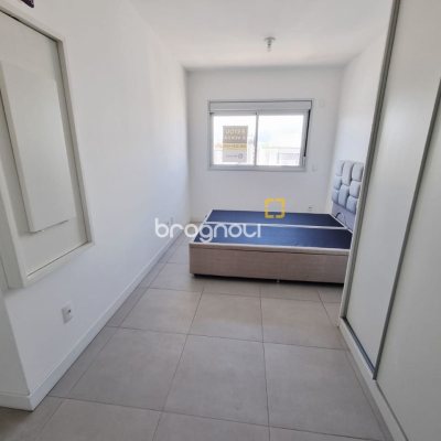 Apartamento com 69m², 2 quartos (sendo 1 suíte), 1 garagem, no bairro Campinas em São José