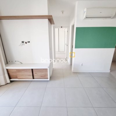 Apartamento com 69m², 2 quartos (sendo 1 suíte), 1 garagem, no bairro Campinas em São José