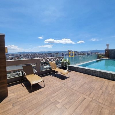 Apartamento com 69m², 2 quartos (sendo 1 suíte), 1 garagem, no bairro Campinas em São José