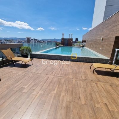 Apartamento com 69m², 2 quartos (sendo 1 suíte), 1 garagem, no bairro Campinas em São José