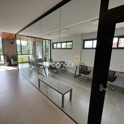Loft com 37m², 1 quarto (sendo 1 suíte), 1 garagem, no bairro Pantanal em Florianópolis