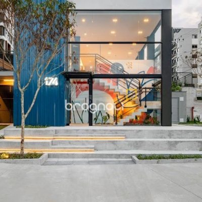 Loja com 69m², no bairro Carvoeira em Florianópolis