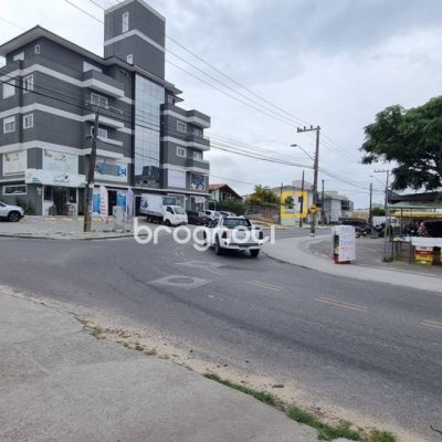 Terreno com 1288m², no bairro Ingleses em Florianópolis