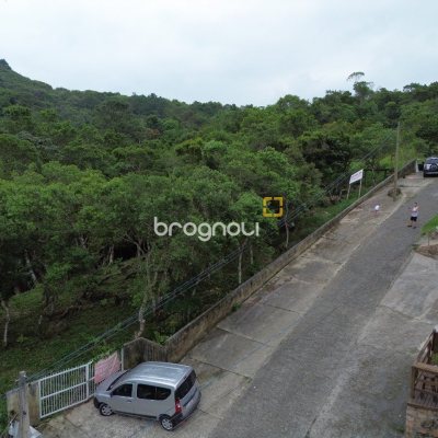 Terreno com 14106m², no bairro Sambaqui em Florianópolis