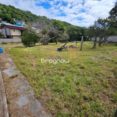 Terreno com 2017m², no bairro Cachoeira do Bom Jesus em Florianópolis