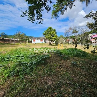 Terreno com 2017m², no bairro Cachoeira do Bom Jesus em Florianópolis