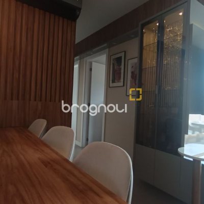 Apartamento com 109m², 3 quartos (sendo 1 suíte), 1 garagem, no bairro Canasvieiras em Florianópolis