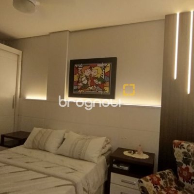 Apartamento com 109m², 3 quartos (sendo 1 suíte), 1 garagem, no bairro Canasvieiras em Florianópolis