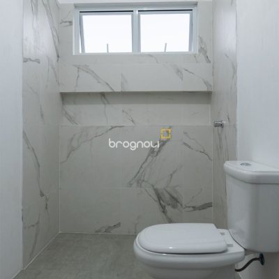 Casa com 151m², 3 quartos (sendo 1 suíte), 4 garagens, no bairro Ingleses em Florianópolis