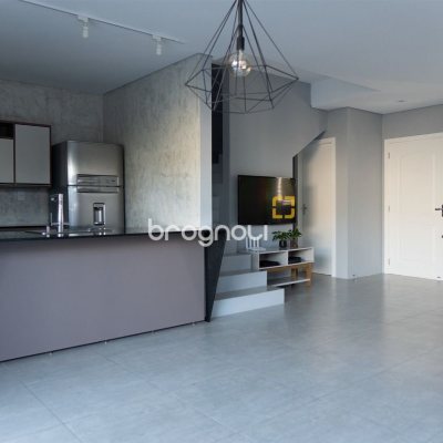Casa com 151m², 3 quartos (sendo 1 suíte), 4 garagens, no bairro Ingleses em Florianópolis