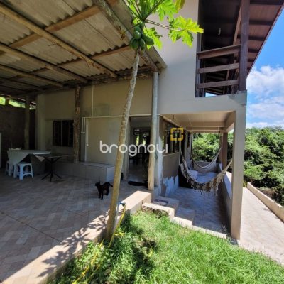 Casa com 210m², 3 quartos, 2 garagens, no bairro Ribeirão da Ilha em Florianópolis