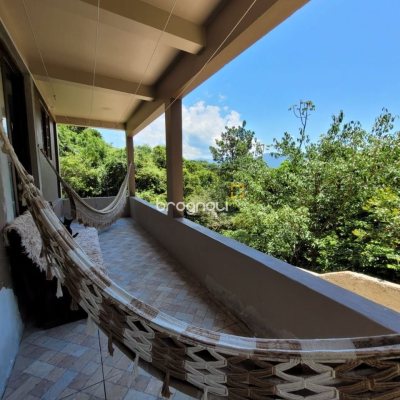 Casa com 210m², 3 quartos, 2 garagens, no bairro Ribeirão da Ilha em Florianópolis