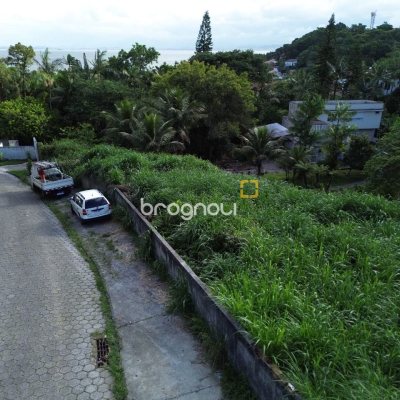 Terreno com 11123m², no bairro Sambaqui em Florianópolis