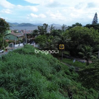 Terreno com 11123m², no bairro Sambaqui em Florianópolis
