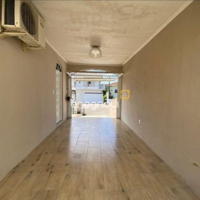 Casa com 189m², 3 quartos (sendo 1 suíte), 4 garagens, no bairro Nossa Senhora do Rosário em São José