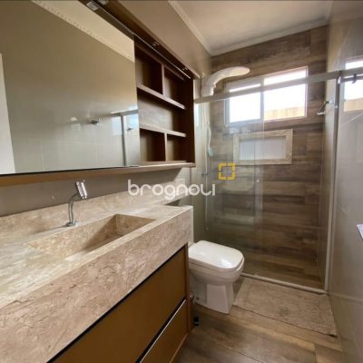 Casa com 189m², 3 quartos (sendo 1 suíte), 4 garagens, no bairro Nossa Senhora do Rosário em São José