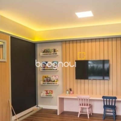 Apartamento com 83m², 2 quartos (sendo 1 suíte), 2 garagens, no bairro Ingleses em Florianópolis